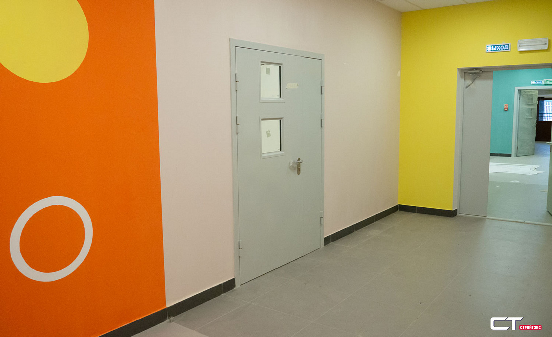 ДПМ-2 EIS60 300х400мм Антипаника с фрамугой и накладкой из нержавеющей стали ДПМ-2 EIS60 300х400мм Антипаника с фрамугой и накладкой из нержавеющей стали